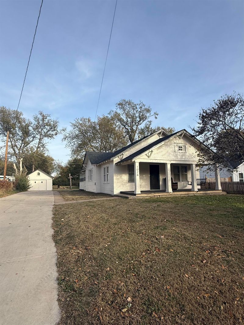 1026 N Custer St, Wichita, KS 67203