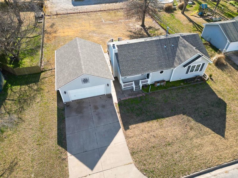 731 E Freeman Ave, Haysville, KS 67060