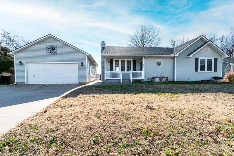 731 E Freeman Ave, Haysville, KS 67060