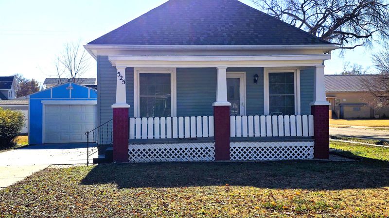 525 Washington St, Salina, KS 67401