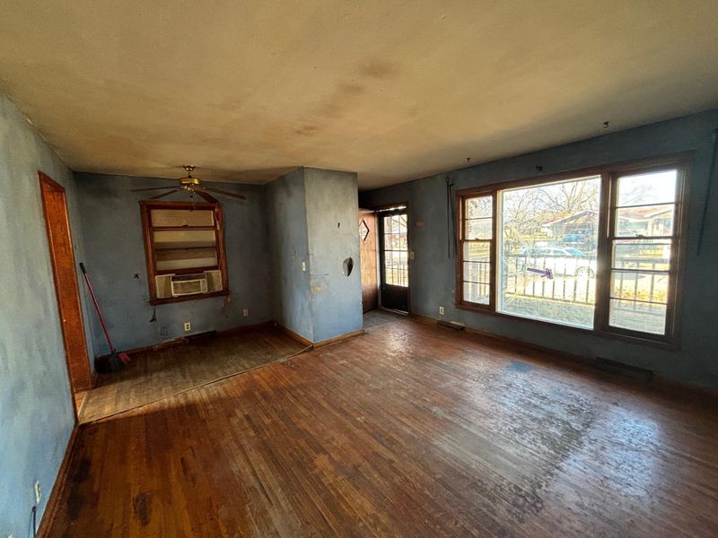 1113 Alcott, Wichita, KS 67204