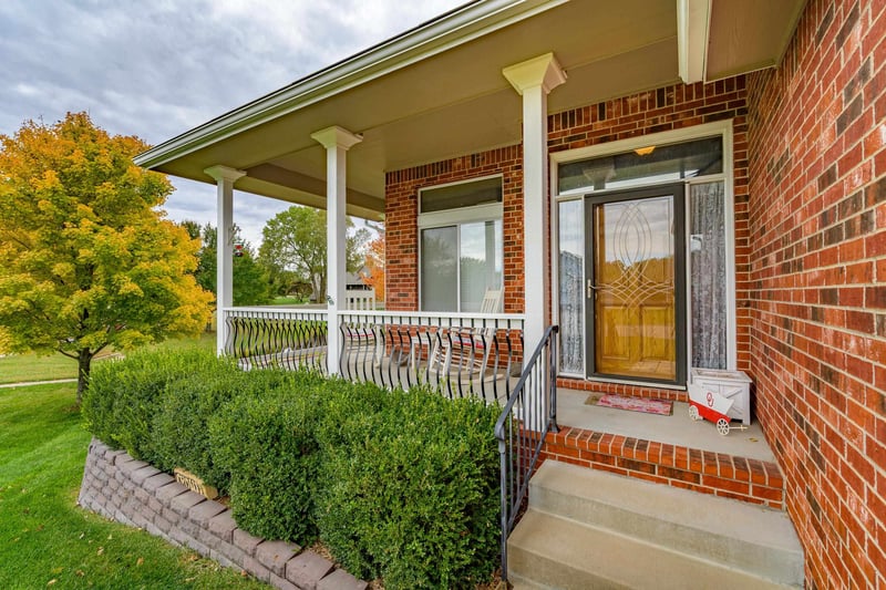 1005 Mccaskey Dr, Rose Hill, KS 67133