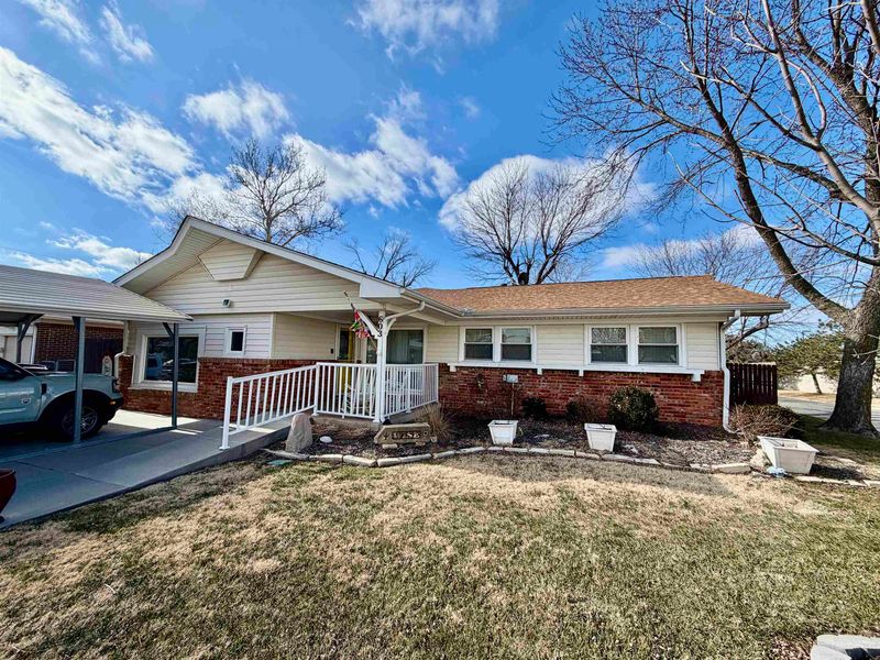 603 S Longfellow St, Wichita, KS 67207