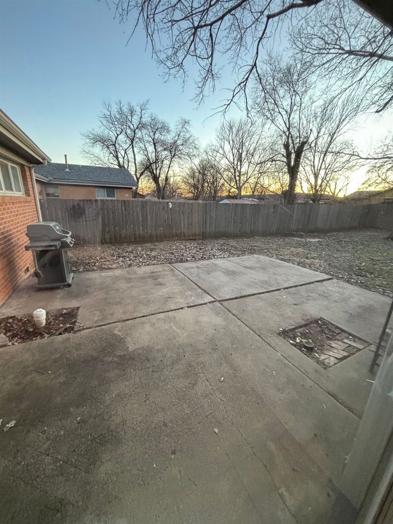 1227 N Baltimore Ave, Derby, KS 67037