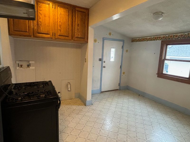 626 SE 5th, Newton, KS 67114