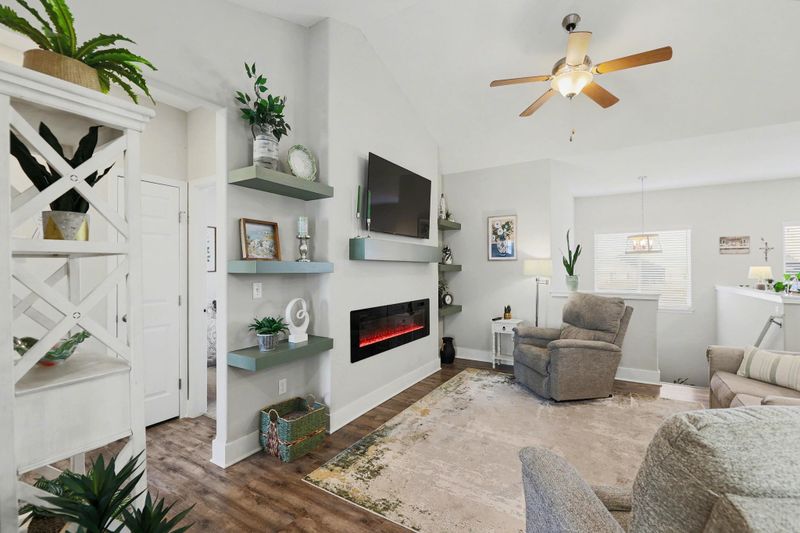 432 S Sweetwater, Maize, KS 67101