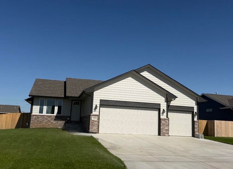 10951 W Sondra Ct, Maize, KS 67101