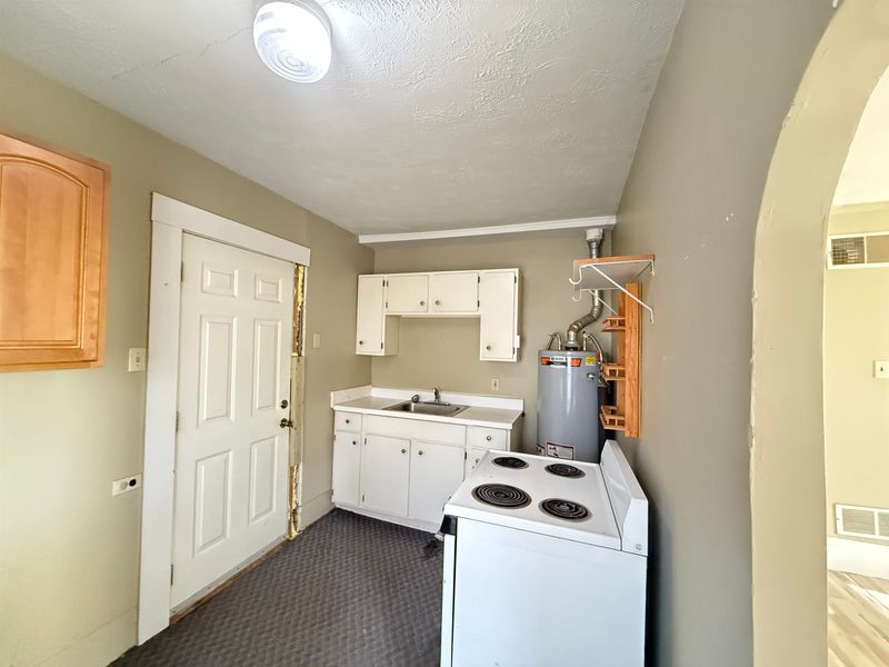 1000 N 5th St, Salina, KS 67401