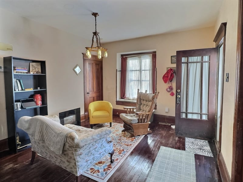 211 Allison St, Newton, KS 67114