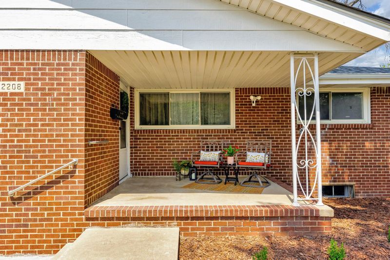 2208 E Blake St, Wichita, KS 67211