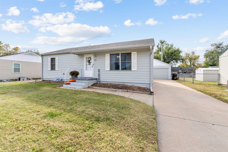 916 E Ellsworth Ave, Salina, KS 67401