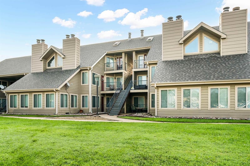 10011 E Boston St Apt 106, Wichita, KS 67207