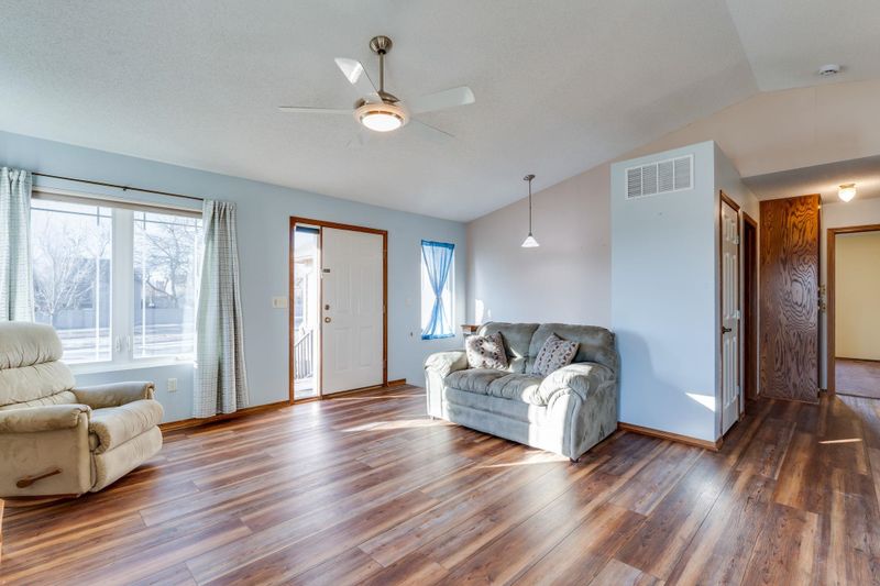 2118 E James, Derby, KS 67037