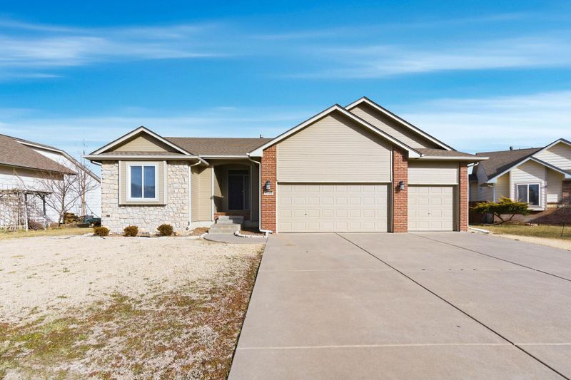 11420 E Pine Meadow Ct, Wichita, KS 67206