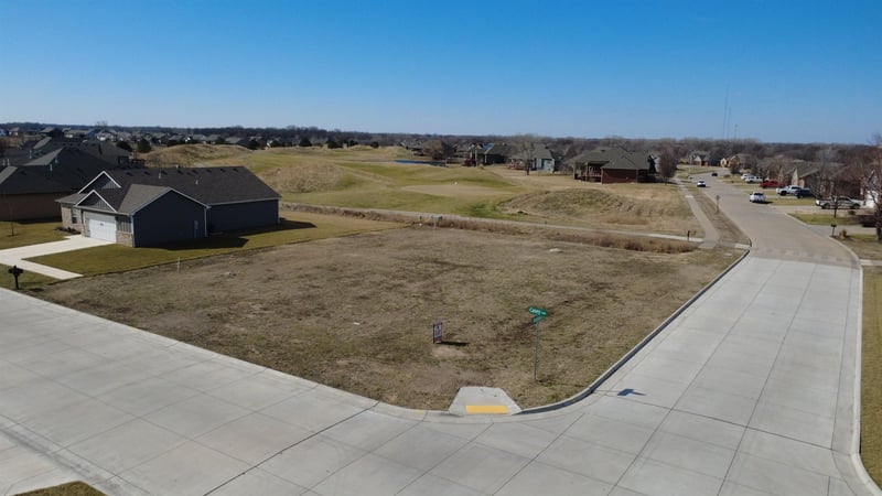 1701 Casey, Newton, KS 67114