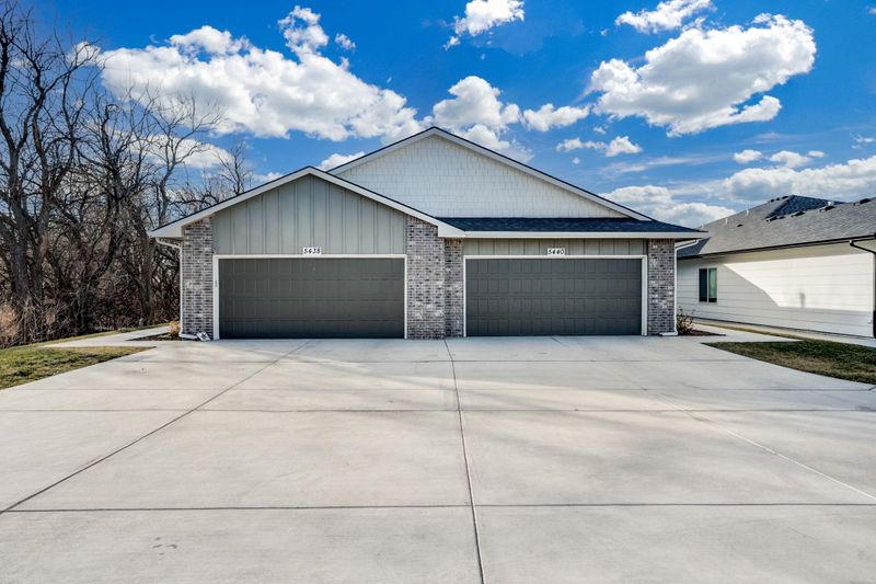 5438 N Briskbay Ct, Maize, KS 67101
