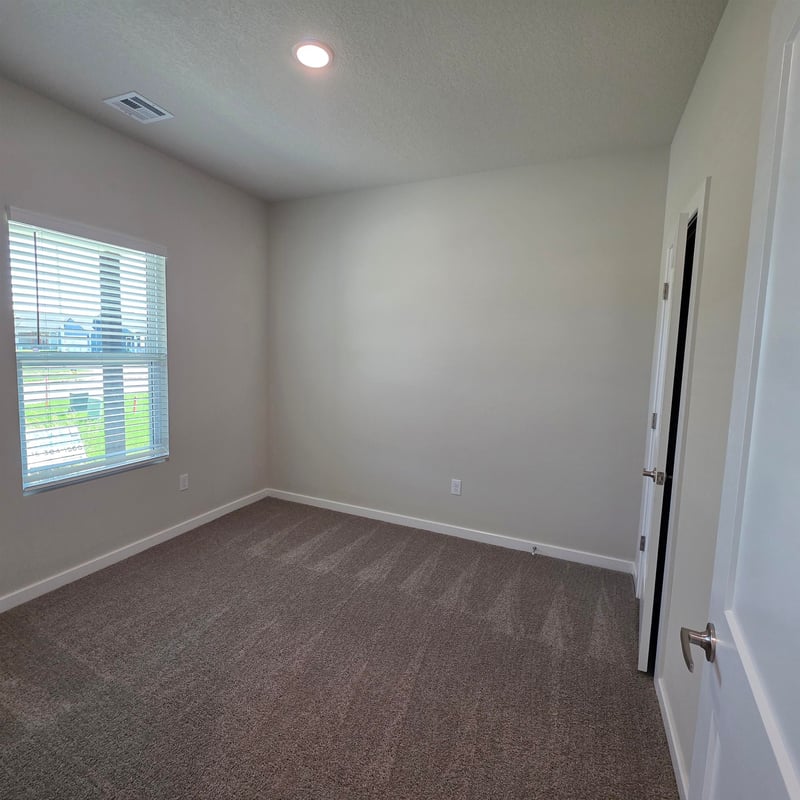 927 N Forestview St, Wichita, KS 67235