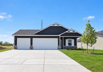 915 N Forestview St, Wichita, KS 67235