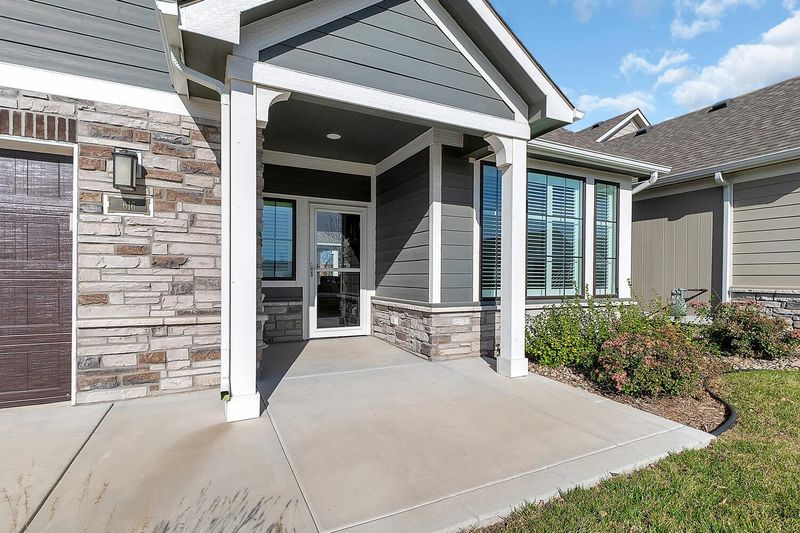 616 E Park Pl, Andover, KS 67002