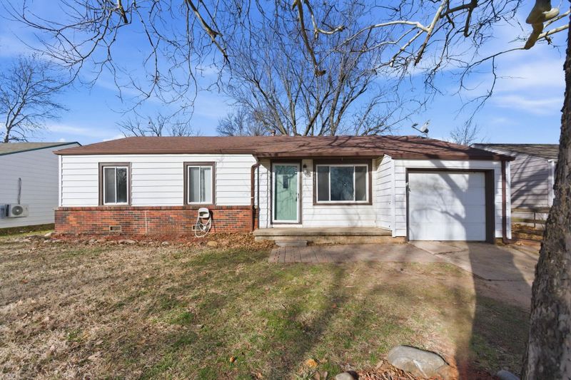 1035 N Kokomo, Derby, KS 67037