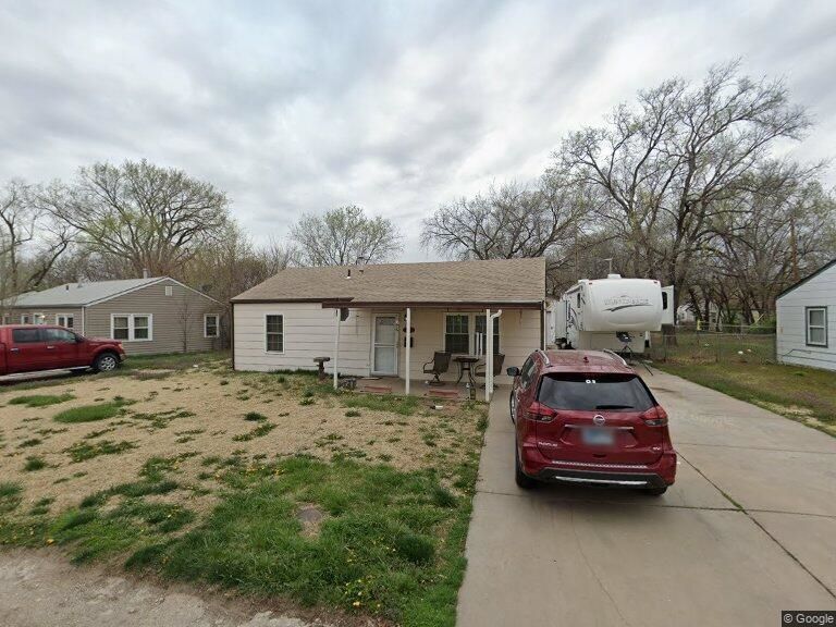 4633 S Hemlock, Wichita, KS 67216
