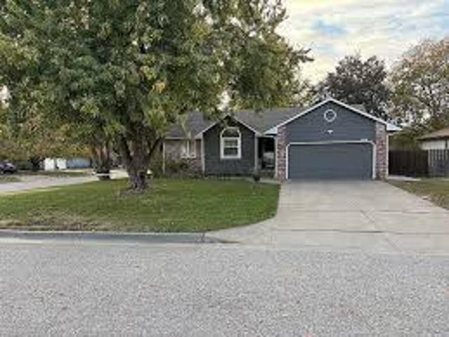 2001 N Rutgers, Wichita, KS 67212