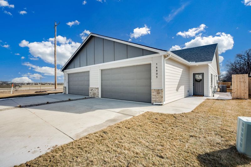 16803 W Kashmir St, Goddard, KS 67052