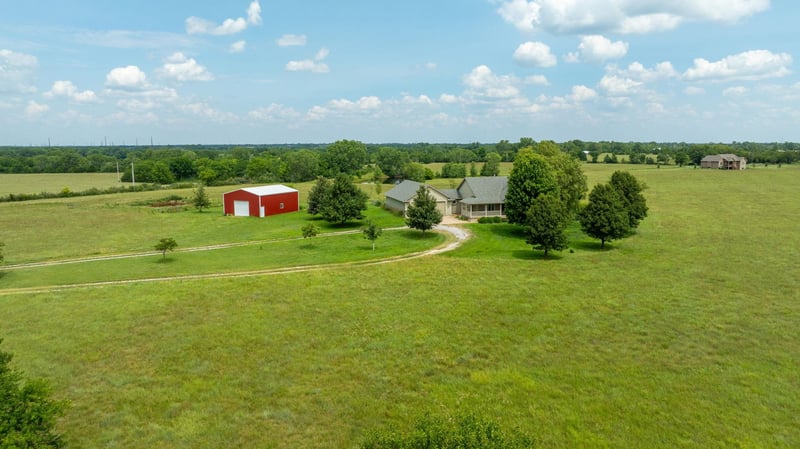 17776 SW Tawakoni Rd, Rose Hill, KS 67133