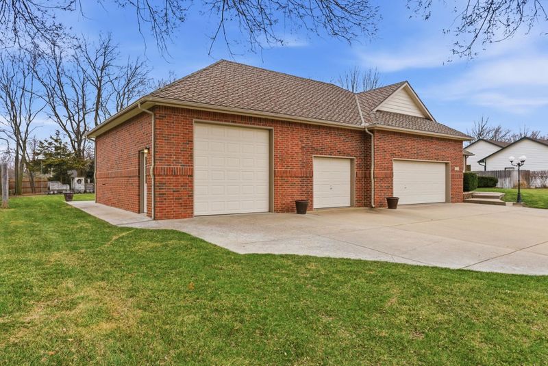 15021 E Morris St, Wichita, KS 67230