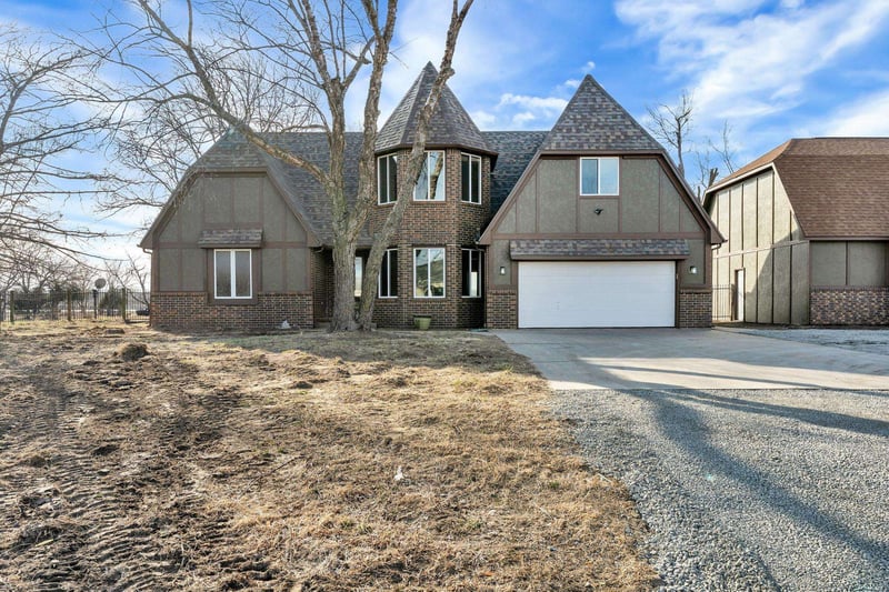 8405 S Ida St, Haysville, KS 67060