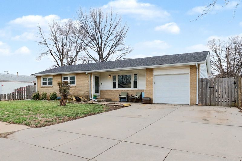 4103 W 10th St N, Wichita, KS 67212