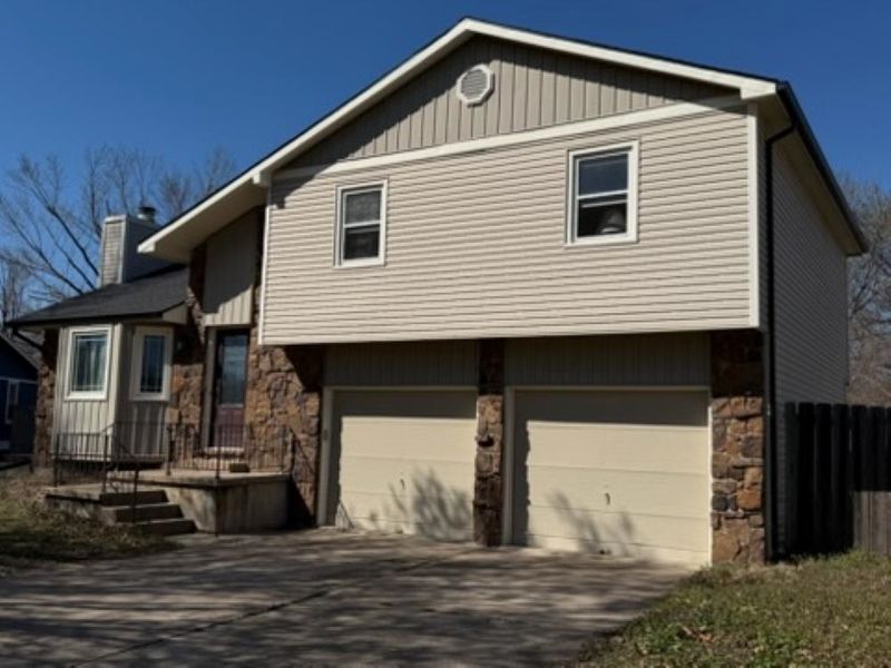 339 N Parkdale Ct, Wichita, KS 67212