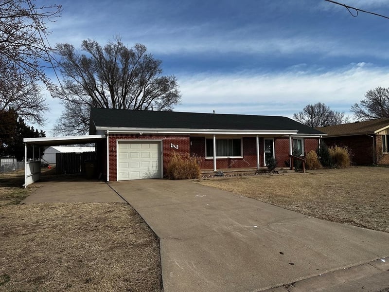 242 N Dale St, Andale, KS 67001