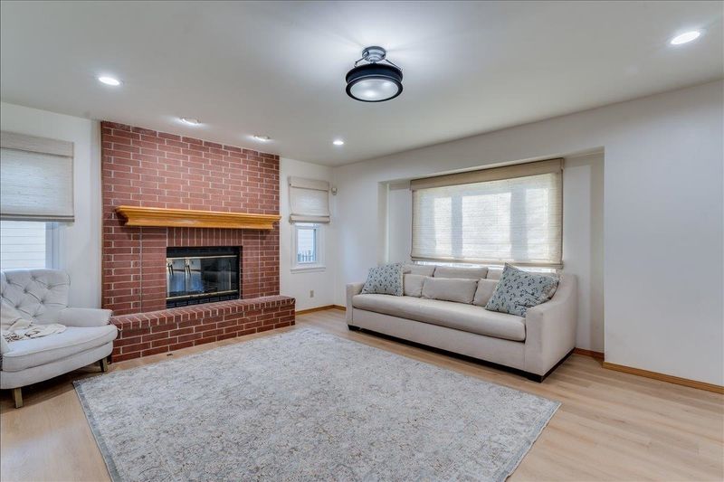 7713 E Oakmount St, Wichita, KS 67226
