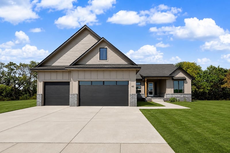 421 N Fielding, Derby, KS 67037