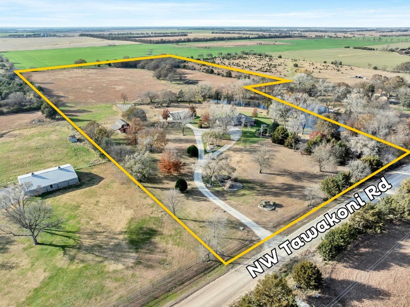 1249 NW Tawakoni Rd, Benton, KS 67017