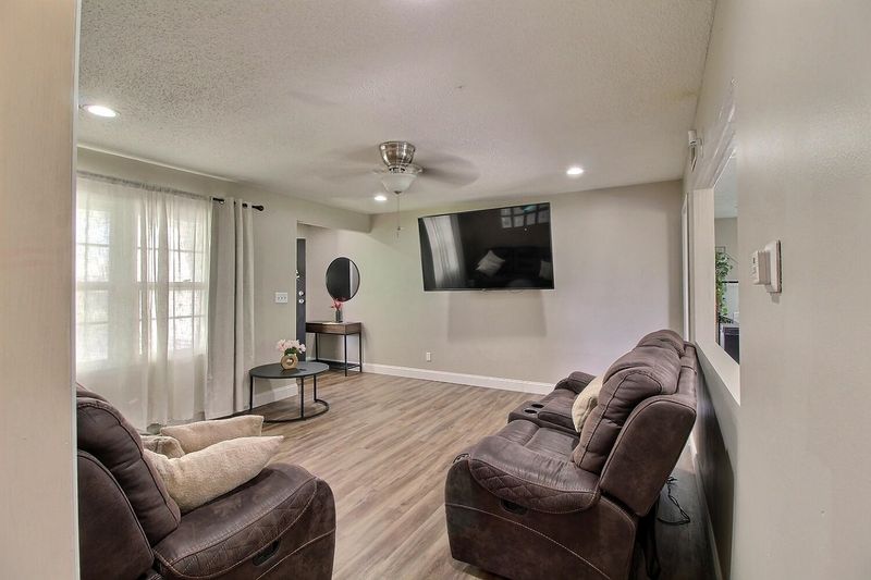 1602 E Tulsa, Wichita, KS 67216