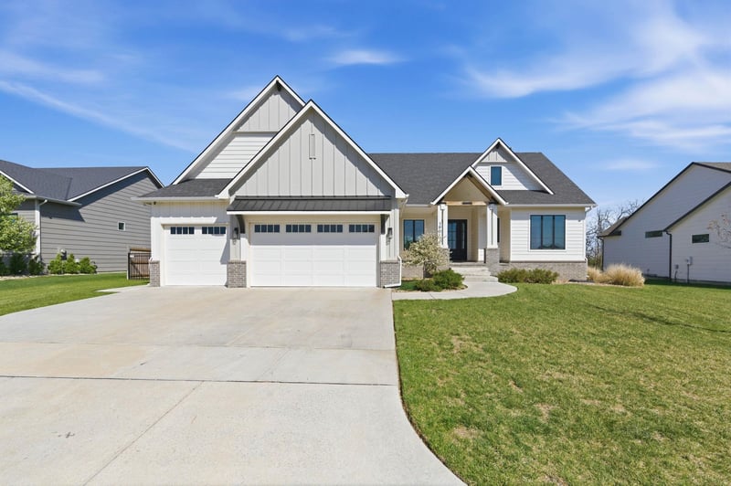 190 S Ciderbluff St, Goddard, KS 67052