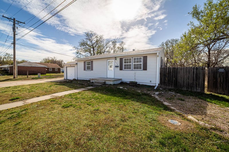 810 Church St, Concordia, KS 66901