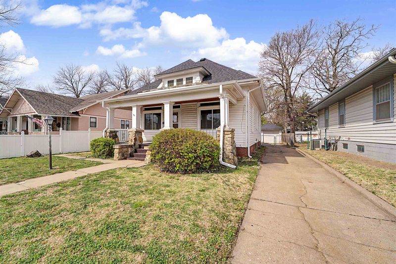 712 S 5th St, Salina, KS 67401