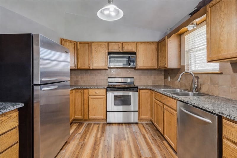 5015 N Peregrine St, Wichita, KS 67219