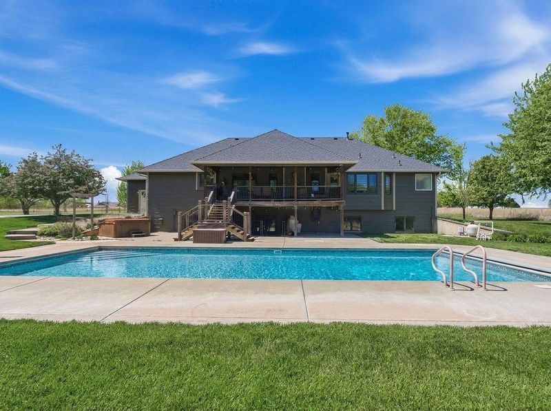 6402 Busy Bee Ct, Andale, KS 67001