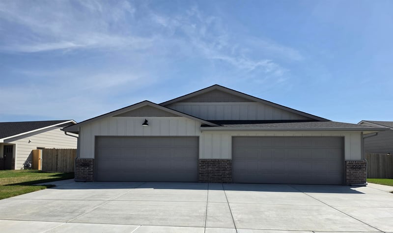 2869 S Cedar Crest Ct Unit 100, Wichita, KS 67215