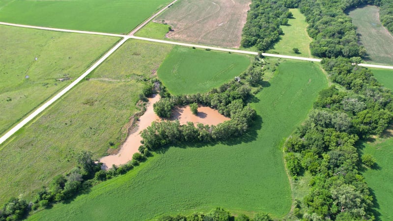 1071 Acorn Rd, Delphos, KS 67436