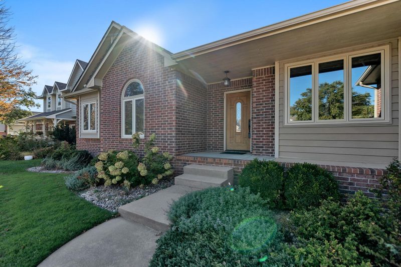 829 N Cedar Park St, Wichita, KS 67235