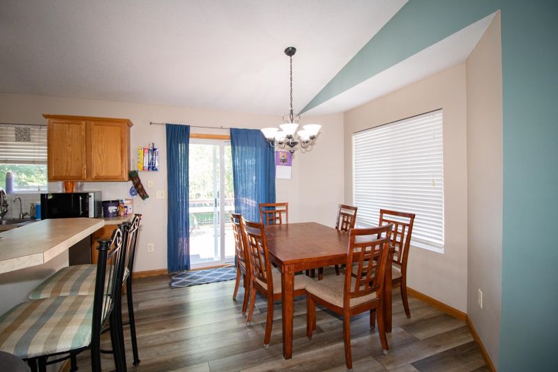 2212 E Carriage Dr, Derby, KS 67037