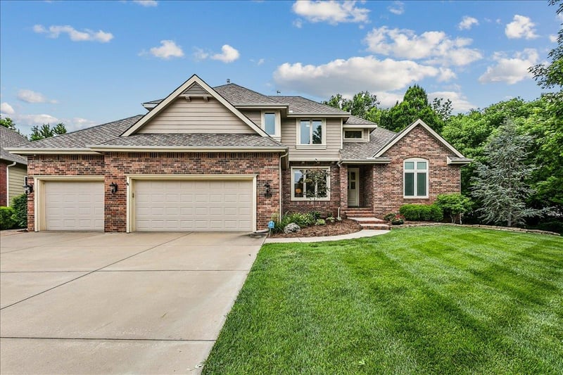 135 N Belle Terre Ct, Wichita, KS 67230