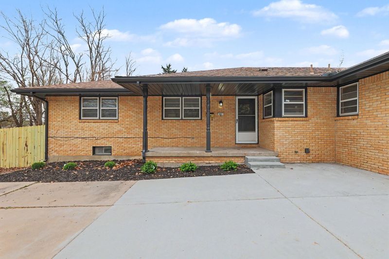 801 E Goeldner, Derby, KS 67037