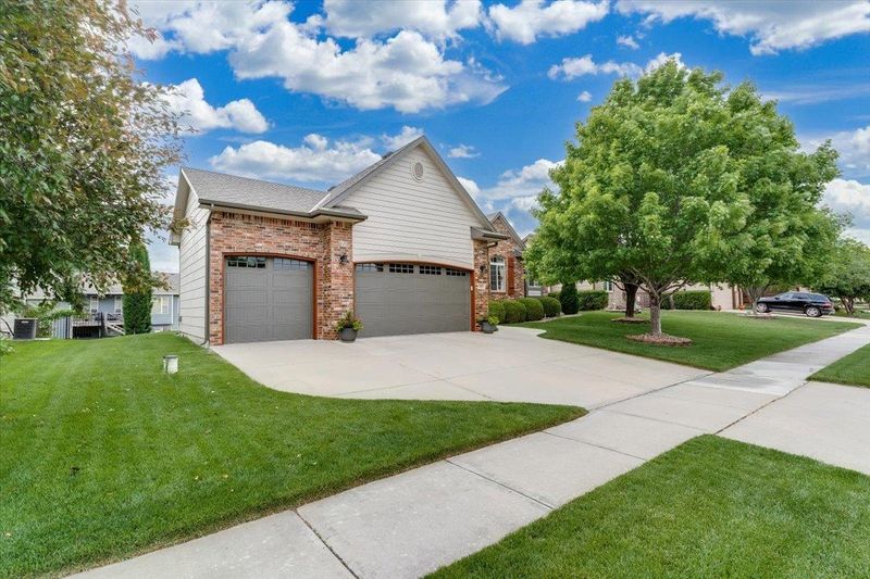 614 W Douglas Ave, Andover, KS 67002