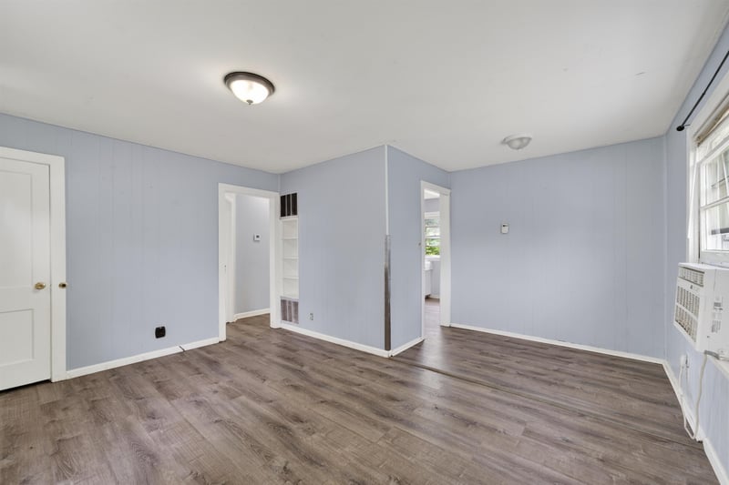 1729 E Looman, Wichita, KS 67219